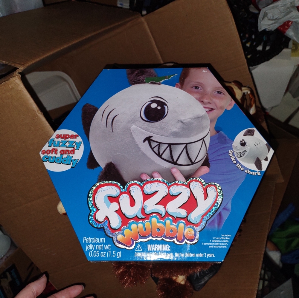 Fuzzy wubble spike the shark